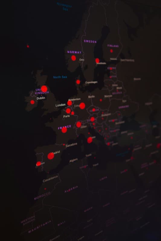 Model, analyze and manage your data with our custom tailored solutions